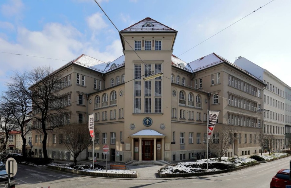 Kinderübernahmestelle der Gemeinde Wien - Kindercentrum dat in 1925 door Julius Tandler in Wenen werd opgericht