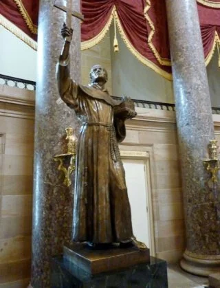 Beeld van Junípero Serra in de National Statuary Hall van het Amerikaanse Capitool