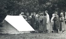 ‘Gedisciplineerd kamperen’ – Kampeerregels uit de jaren ’40