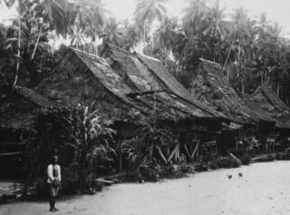 Woonhuizen op een van de  Batoe-eilanden, 1922