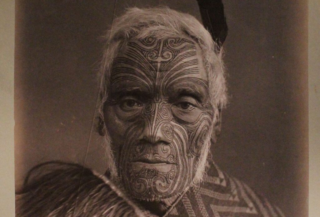 Getatoeëerd Maori-opperhoofd, 1891