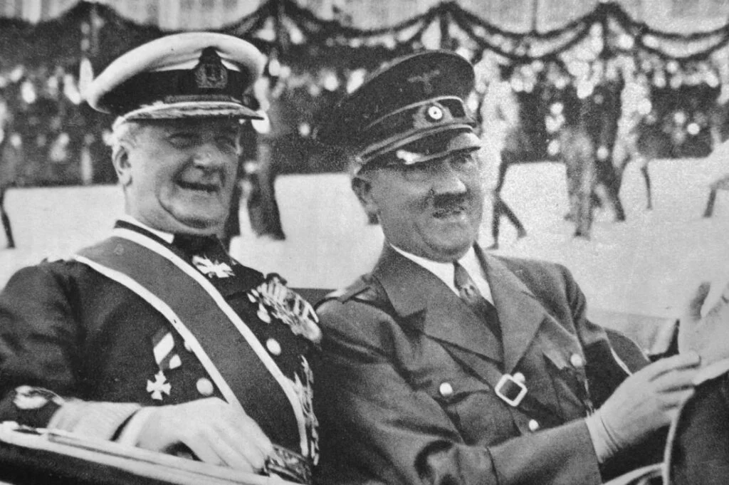 Miklós Horthy met Adolf Hitler in 1938