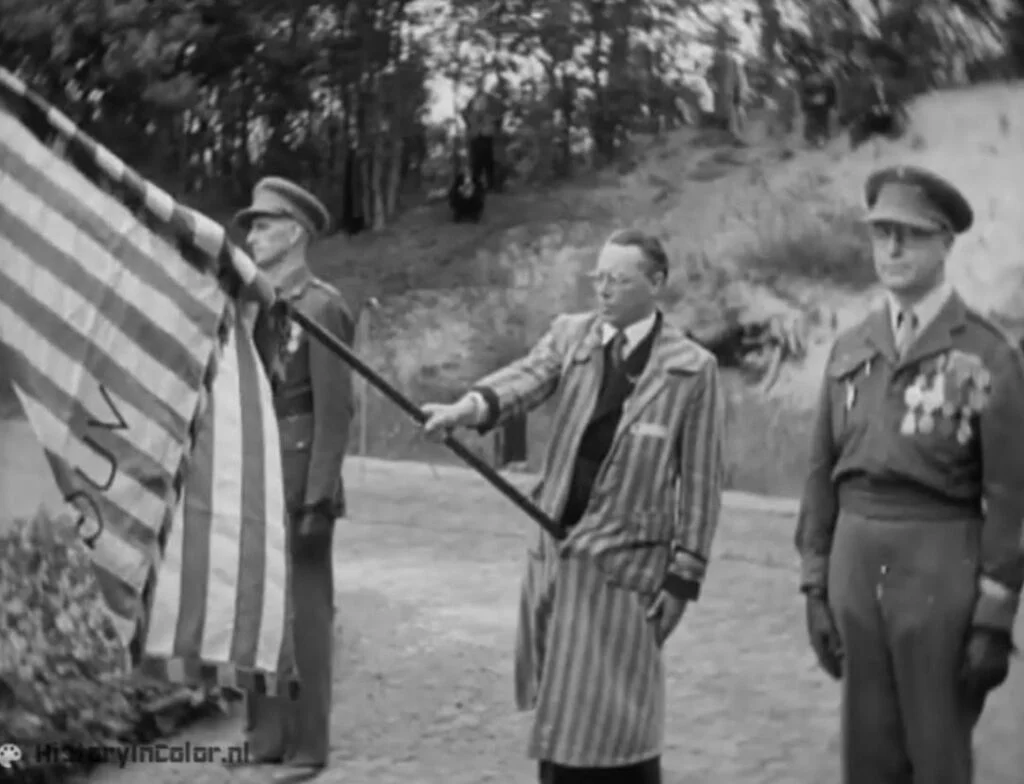 Still uit de Still uit zwart-wit Polygoonfilm, herdenking september 1946