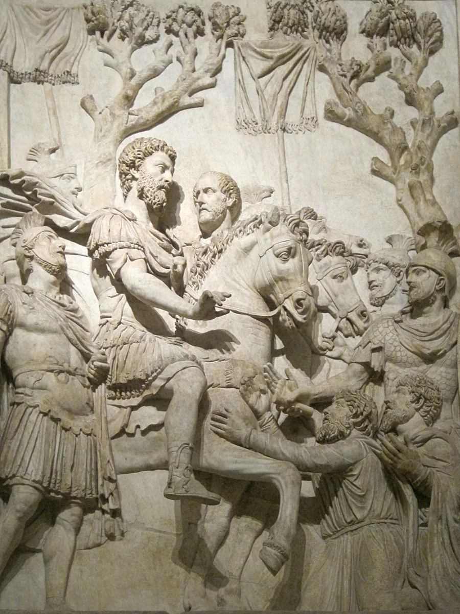 Marcus Aurelius op een reliëf