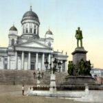 Kathedraal van Helsinki met daarvoor een standbeeld van tsaar Alexander II - Photochrom, ca. 1900