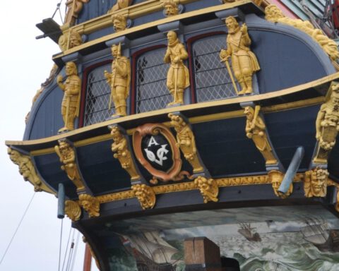 Replica van het VOC-spiegelretourschip Batavia, een vroeg-zeventiende-eeuws schip