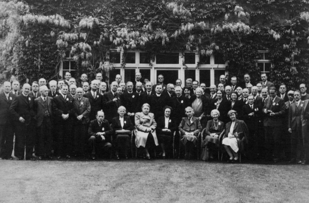 De oprichtingsvergadering van de United Bible Societies, Elfinsward Conference Centre, mei 1946 (Foto UBS)