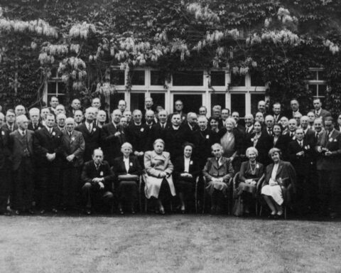 De oprichtingsvergadering van de United Bible Societies, Elfinsward Conference Centre, mei 1946 (Foto UBS)