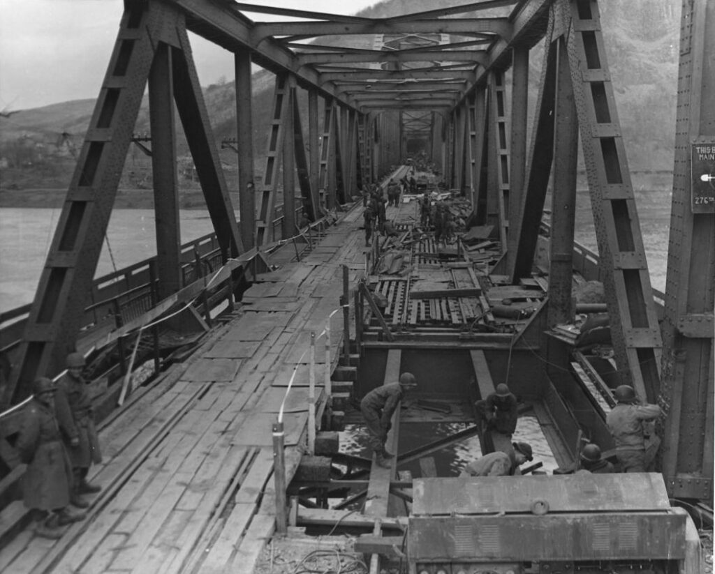 Ludendorffbrug bij Remagen, 1945