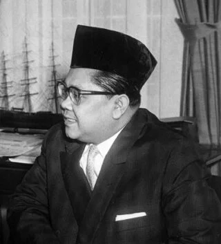 Zairin Zain als Indonesische ambassadeur in 1961