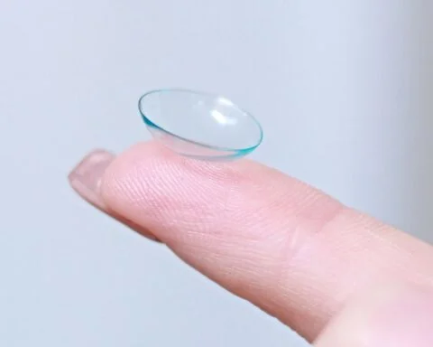 Een contactlens