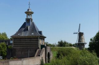 Zicht op de Dalempoort in Gorinchem