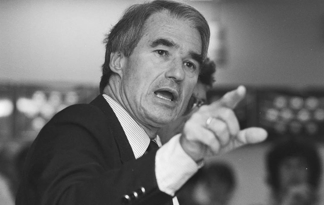 Rudolf de Korte als minister in 1987