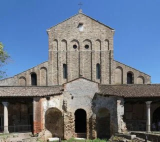 Kathedraal van Santa Maria Assunta, de eerste kathedraal in de Lagune van Venetië. 