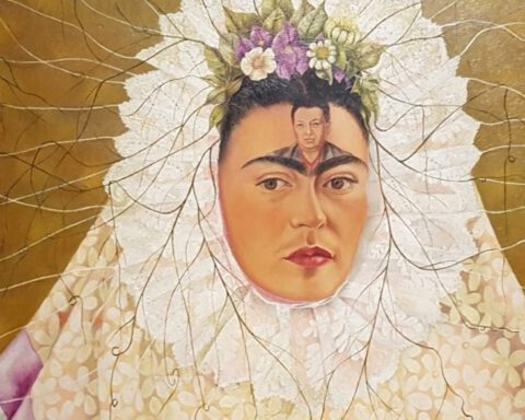 Frida Kahlo, Diego on my mind (Self-portrait as Tehuana), 1943 Courtesy of The Jacques and Natasha Gelman Collection of 20th Century Mexican Art and The Vergel Foundation/INBAL-Secretaría de Cultura.