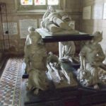 De vier kardinale deugden verbeeld op de tombe van Sir John Hotham
