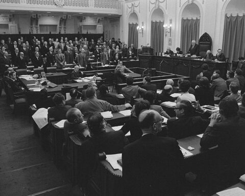 Tweede Kamer tijdens een debat in 1971