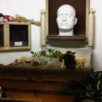 Het familiegraf van Mussolini in Predappio
