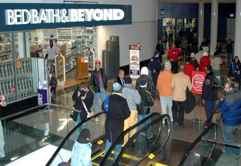 Black Friday in een Amerikaanse shopping mall, 2009