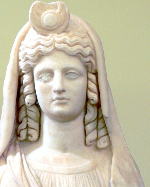 Beeld van Isis-Persephone