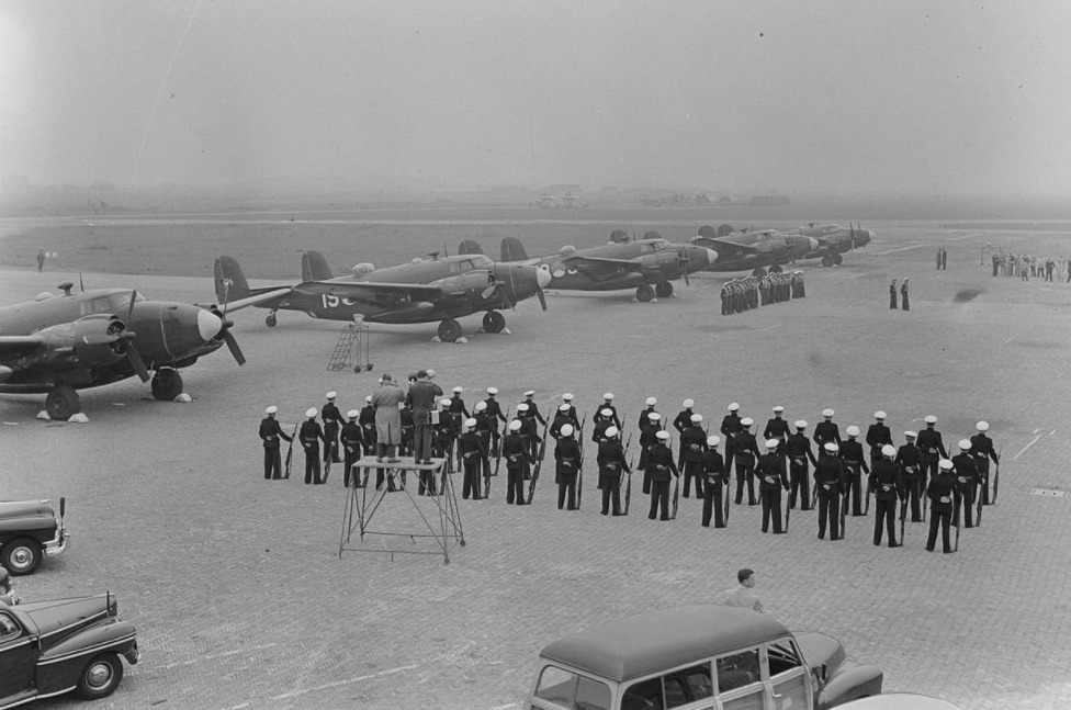 Aankomst Harpoons vliegtuig op Valkenburg, 6 september 1951