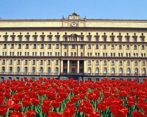 KGB-gebouw op het Loebjankaplein in Moskou