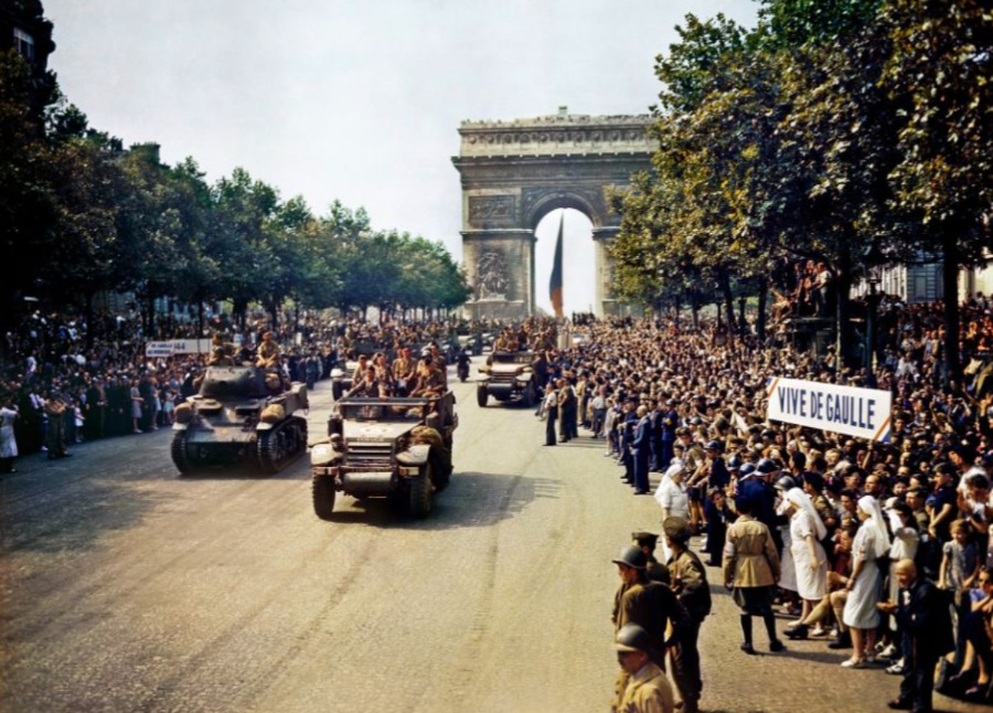 Overwinningsparade in Parijs, 26 augustus 1944
