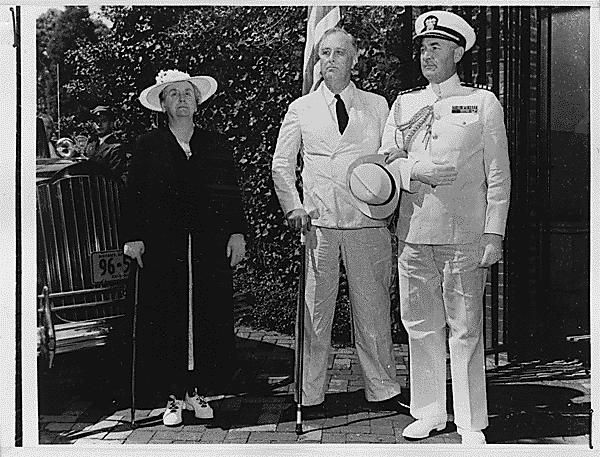 Koningin Wilhelmina tijdens haar bezoek aan de Amerikaanse president Franklin Delano Roosevelt, 1942