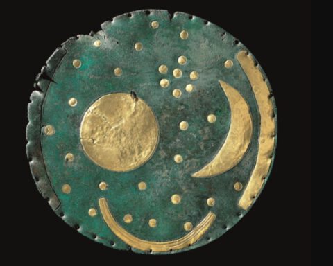 Hemelschijf van Nebra (Saksen-Anhalt), ca. 1600 v.Chr., brons en goud