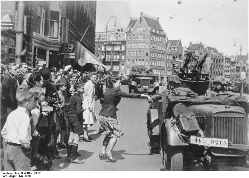 Duitse soldaten in Amsterdam, mei 1940 