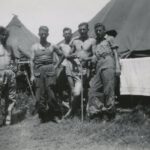 Nederlandse militairen in 1948 in Makassar, Zuid-Celebes.