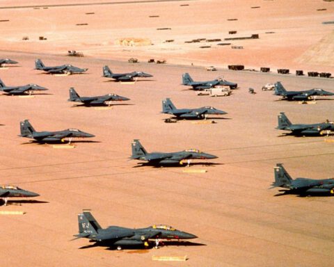 Amerikaanse F15's in Saudi-Arabië tijdens Operatie Desert Shield