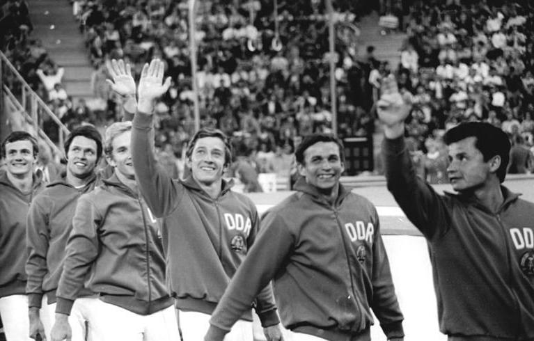 Turnploeg van de DDR tijdens de Olympische Spelen van 1972 