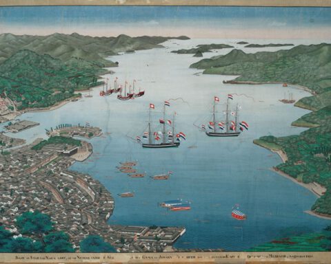 Het eiland Deshima in de baai van Nagasaki met de schepen 'Vasco da Gama' uit Gent en 'Johanna Elisabeth' uit Antwerpen., Keiga Kawahara, ca 1825