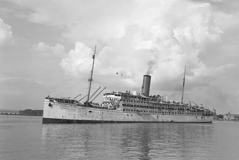 KPM-schip SS Plancius bereikte met Duitse geïnterneerden veilig Bombay. 