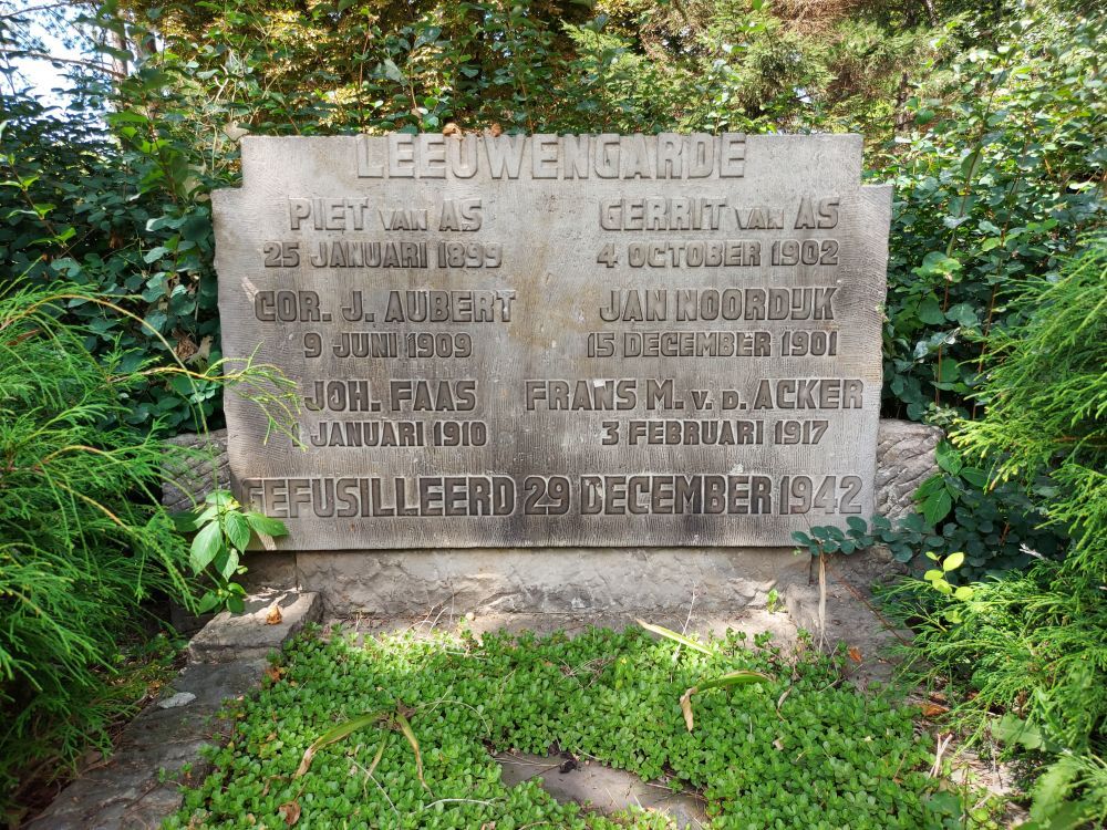 Het monument ‘Leeuwengarde’.