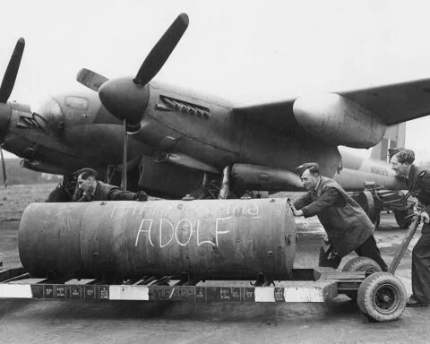 High Capacity-bom van de RAF met een kerstgroet voor Adolf Hitler