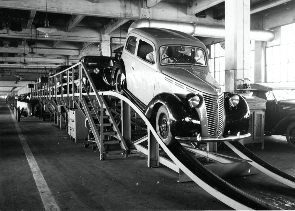 FIAT 1100 in de Lignotto-fabriek, 1939