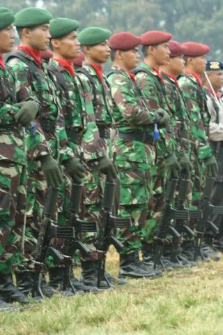 Manschappen van het Indonesische leger 