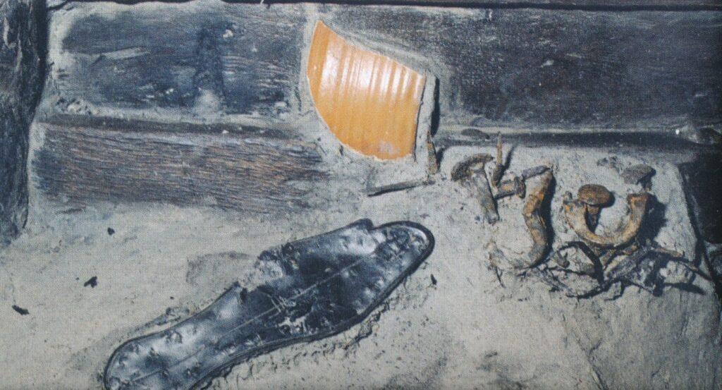 Linker zool van een sandaal in situ. Foto Erfgoed Utrecht.