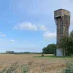 Luchtwachttoren Warfhuizen, 2021. Foto Ben de Vries. Uit: Luchtwachttorens uit de Koude Oorlog