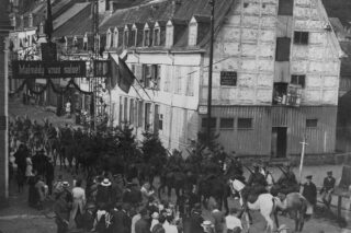 Intocht van het Belgische leger in Malmedy in augustus 1919, voordien bezetten Britse troepen het gebied (ARA).