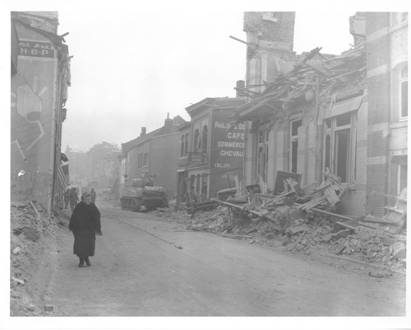 Schade in Bastogne na het bombardement