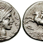 De keerzijde van deze Romeinse denarius toont Marcus Sergius Silus te paard met een zwaard in zijn linkerhand.
