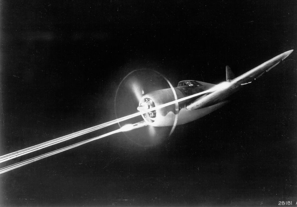P-47 Thunderbolt tijdens een nachtelijke aanval