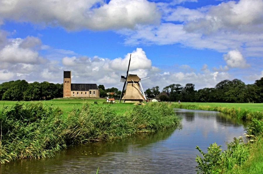Landschap in de omgeving van het Friese dorpje Wanswerd
