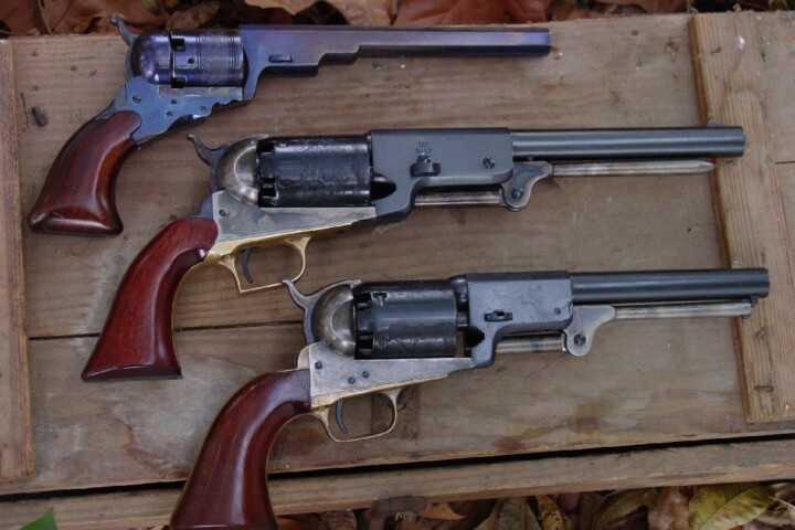 Moderne reconstructies van oude Colt-revolvers