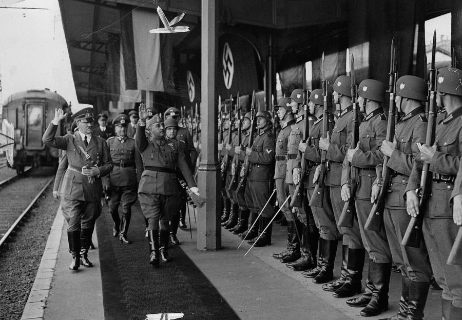 Franco en Hitler in Hendaye - Foto gemaakt door Heinrich Hoffmann, 1940