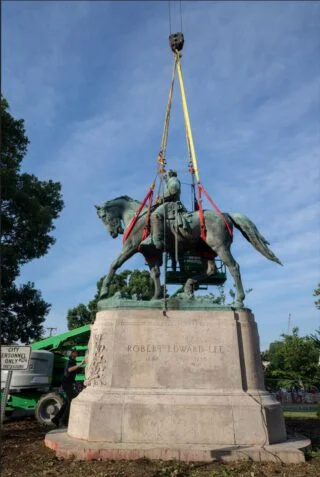 Verwijderen van Standbeeld van Robert E. Lee (2021) 