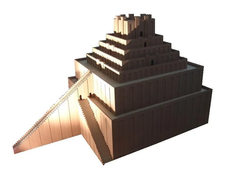 Model van de ziggoerat Etemenanki zoals te zien in het Pergamon Museum in Berlijn